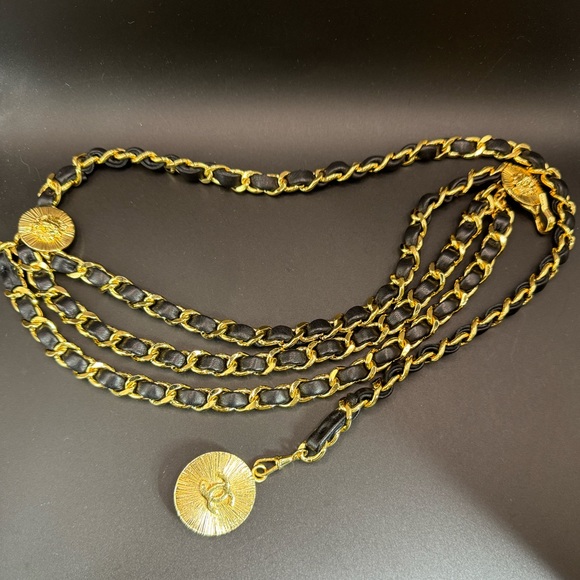 ‼️FINAL PRICE‼️LOT 395 24K gold plated Chanel leather chain belt/necklace RUNWAY - Picture 6 of 15